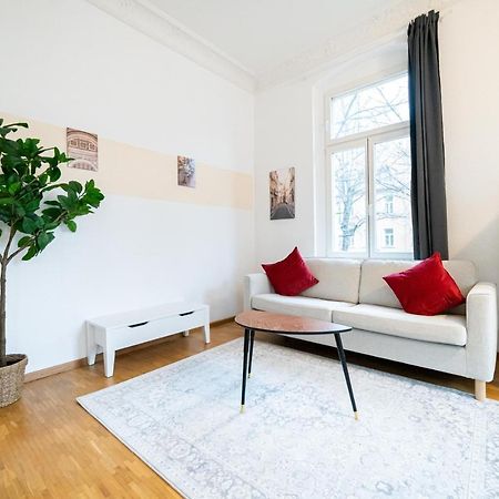 Fullhouse - Halle - Vs7 - 3 Beds - Nespresso Kültér fotó